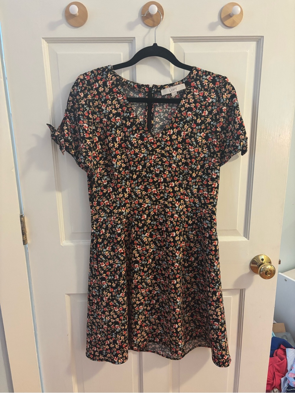 LOFT Black Floral Short Sleeve Dress